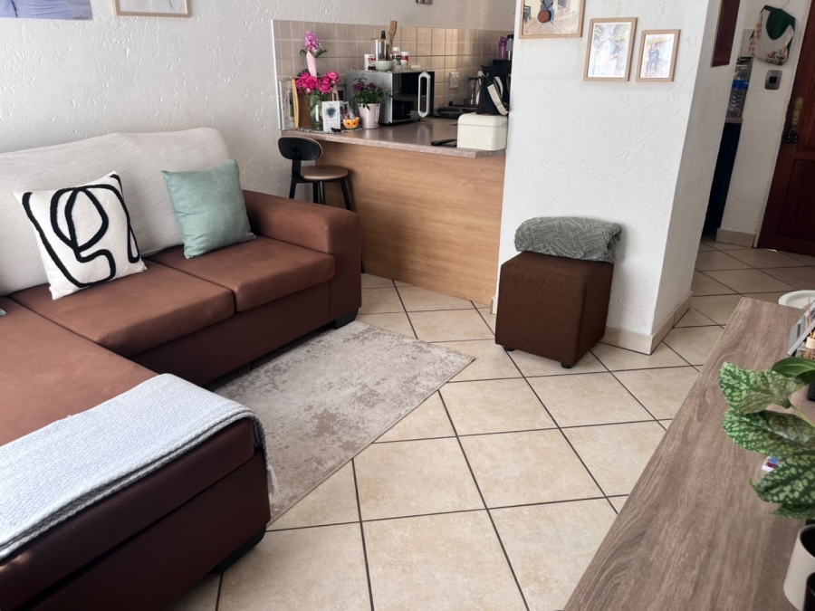 2 Bedroom Property for Sale in Waterval East North West